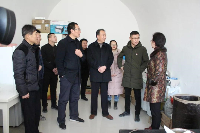 刘斌 乐堂堡便民服务中心开展送温暖活动-清涧县人民